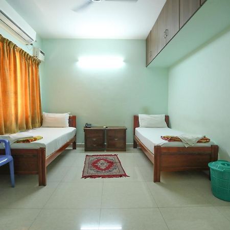 Ulo Saicharan Comfort Inn Chennai Exterior photo