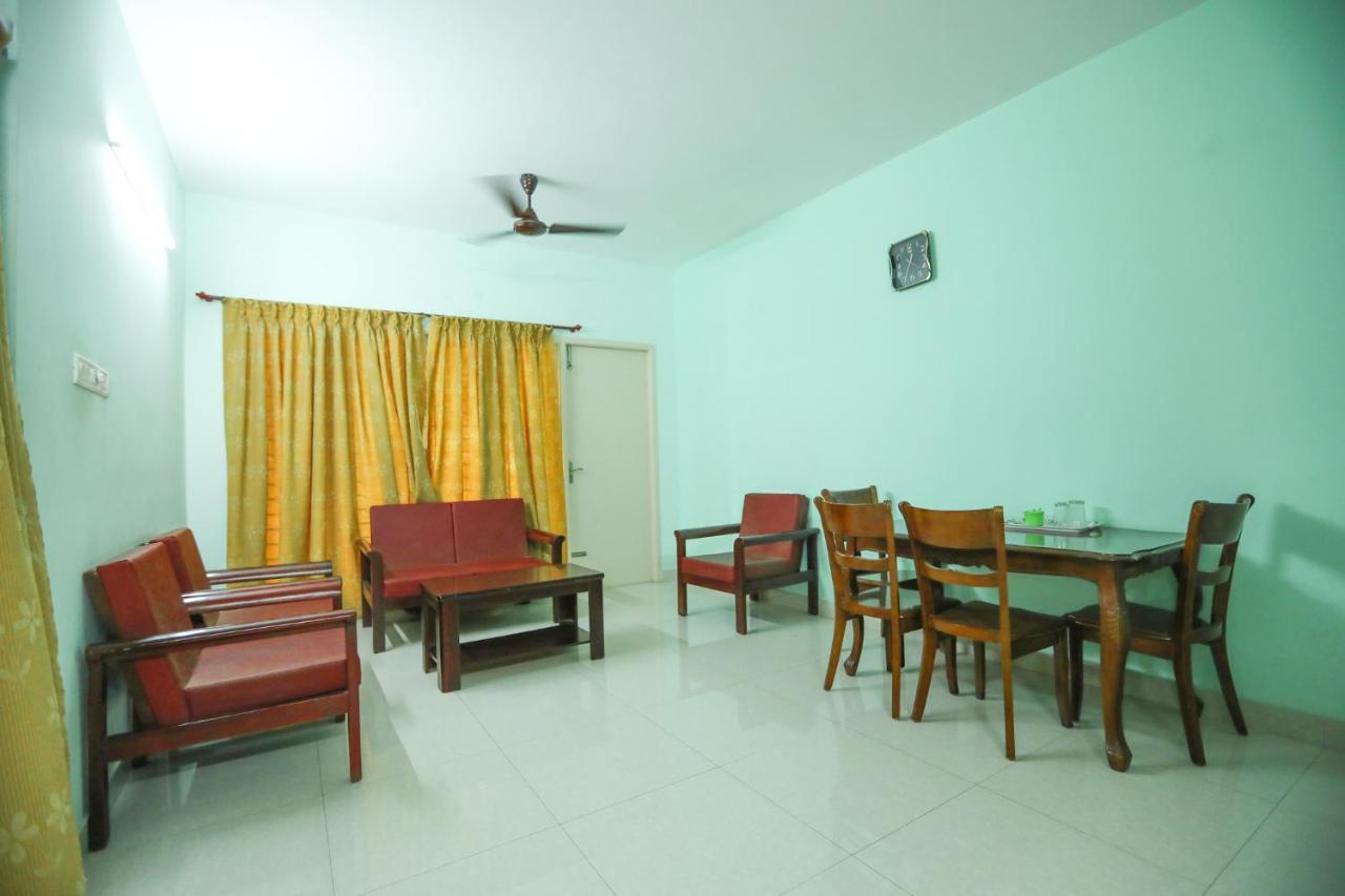 Ulo Saicharan Comfort Inn Chennai Exterior photo