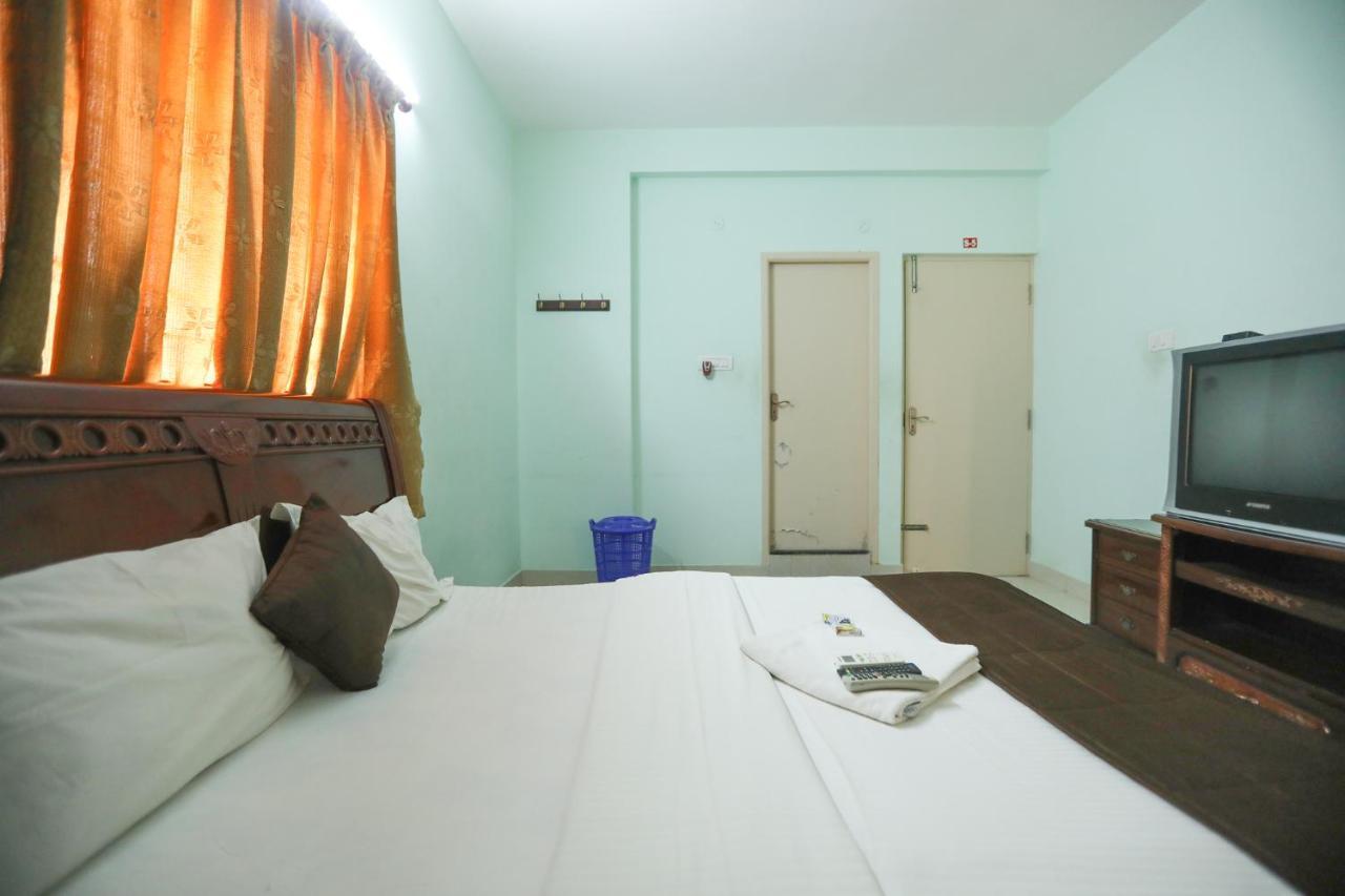 Ulo Saicharan Comfort Inn Chennai Exterior photo