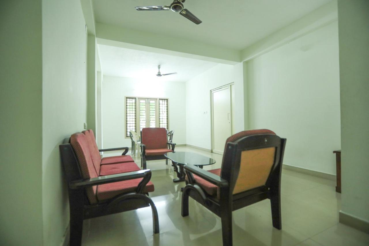 Ulo Saicharan Comfort Inn Chennai Exterior photo