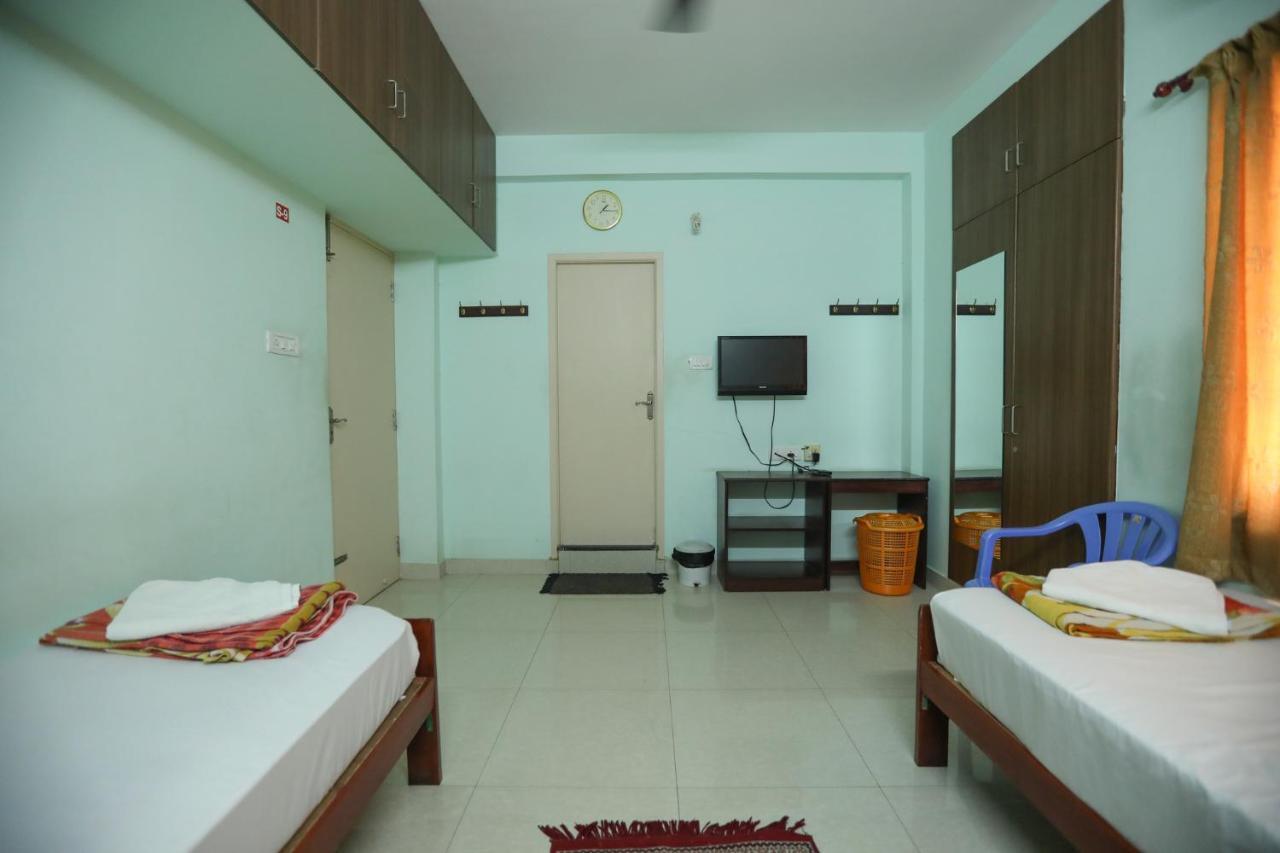 Ulo Saicharan Comfort Inn Chennai Exterior photo