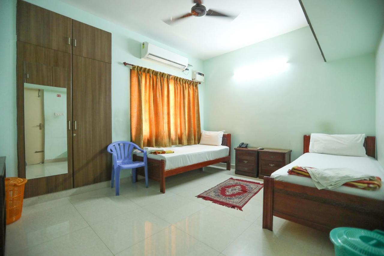 Ulo Saicharan Comfort Inn Chennai Exterior photo