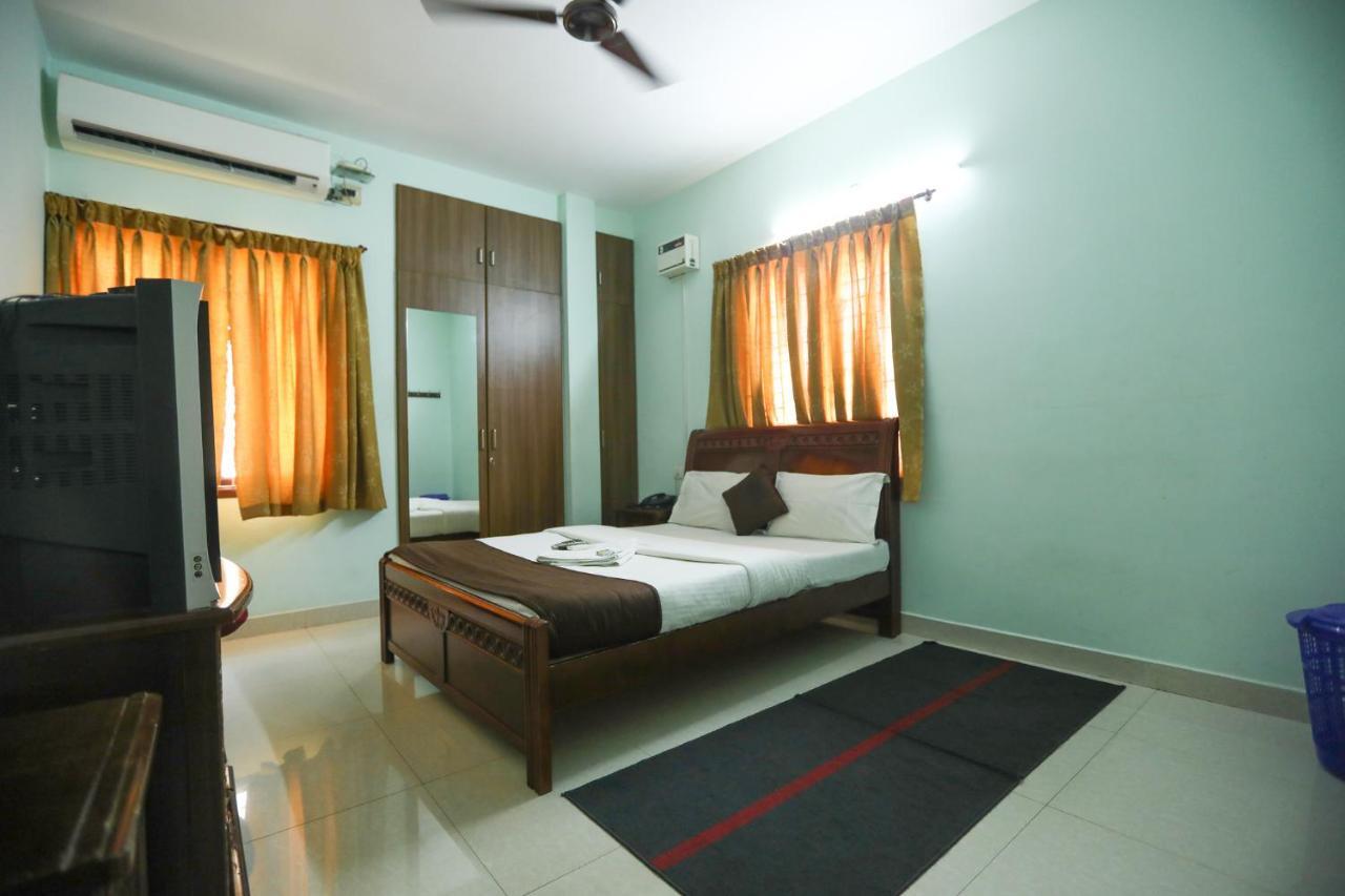 Ulo Saicharan Comfort Inn Chennai Exterior photo