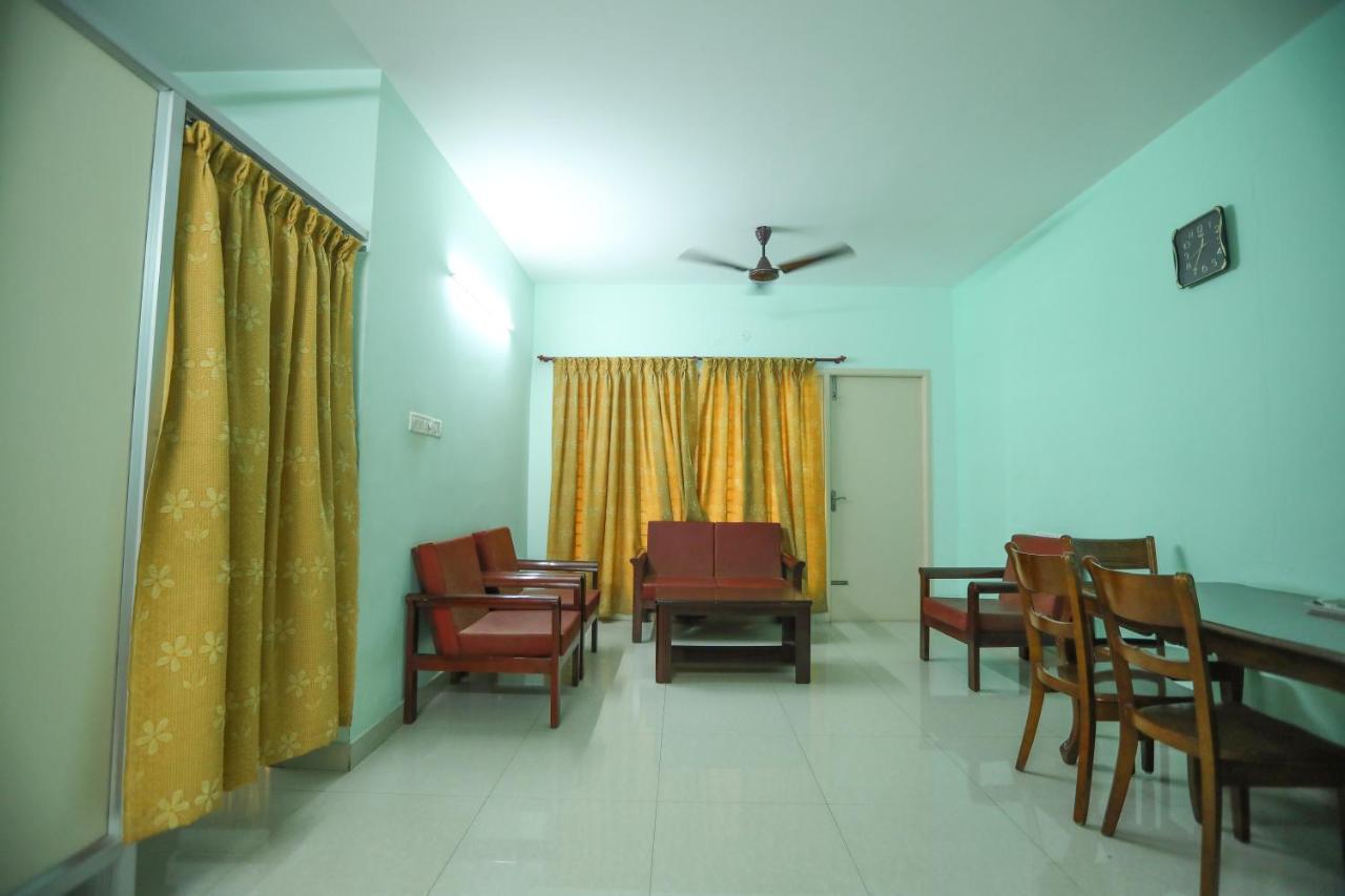 Ulo Saicharan Comfort Inn Chennai Exterior photo